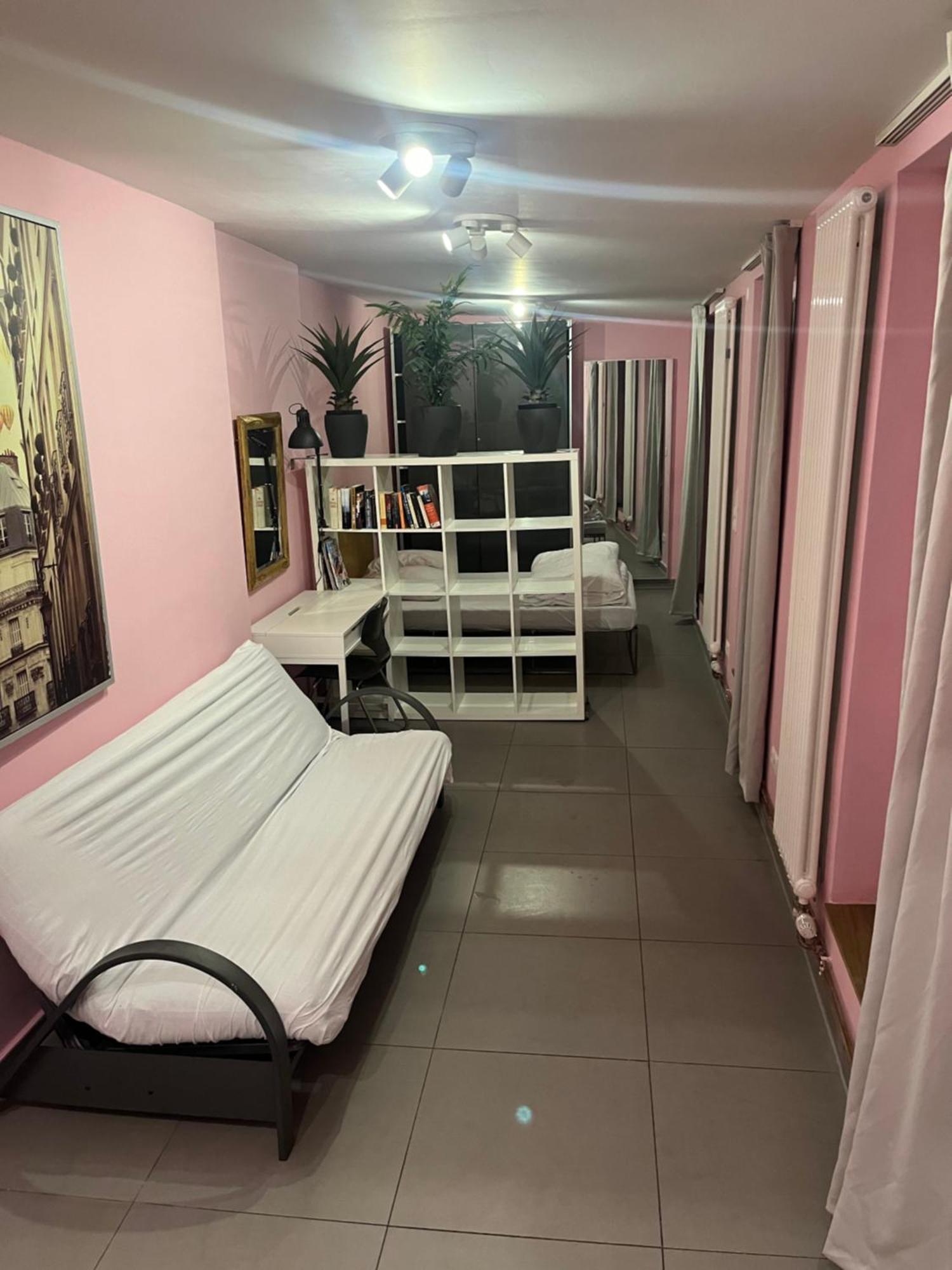 Double Room Private Bathroom